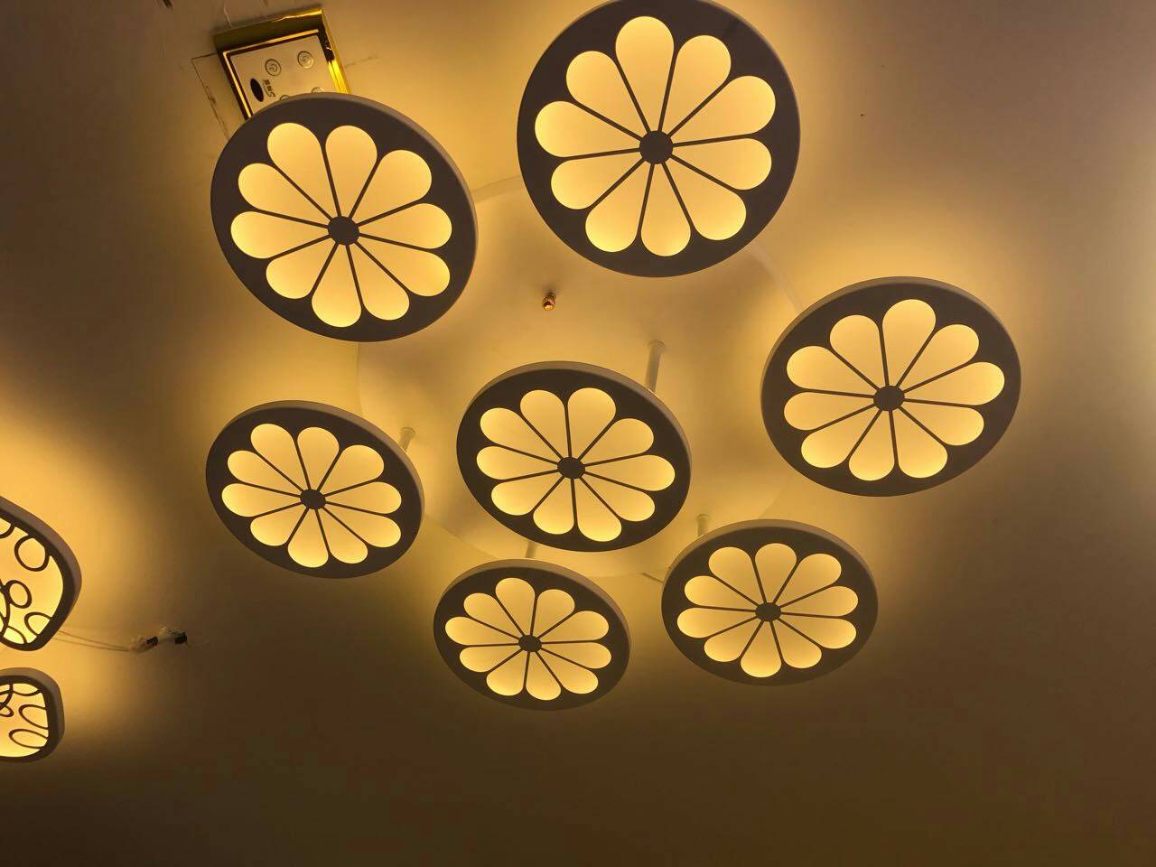 LED INDUSTRIAL,  COMERTIAL HOLESALE PRICING