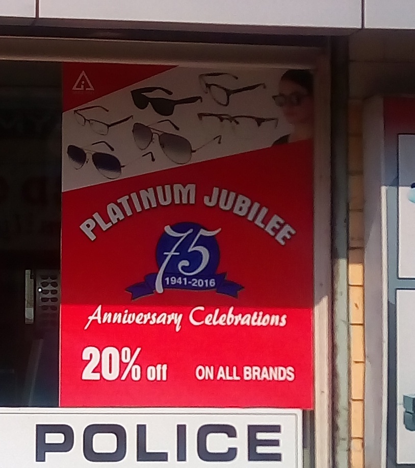 Special discount on all brand opticals.