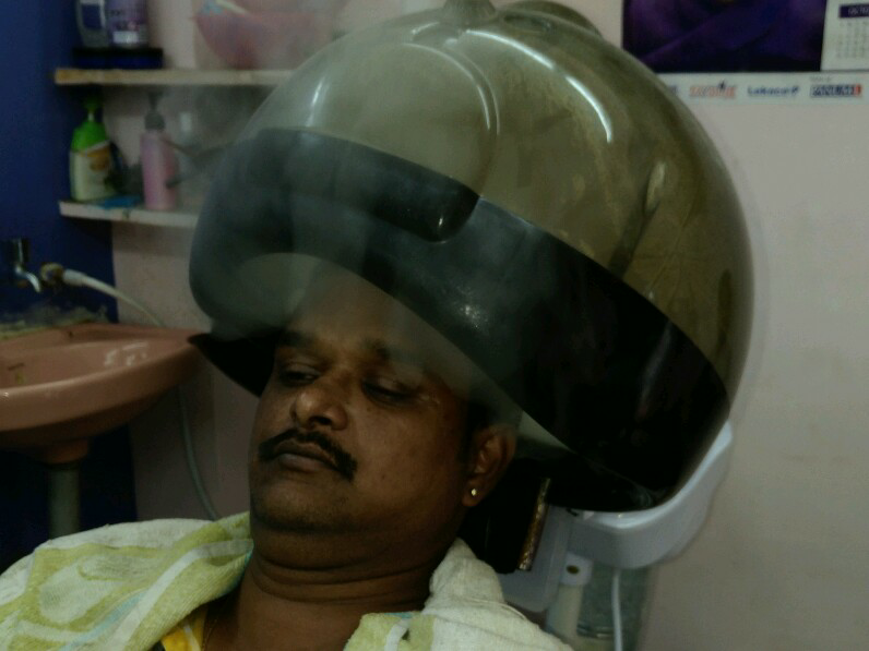 model hair cut with shampoo