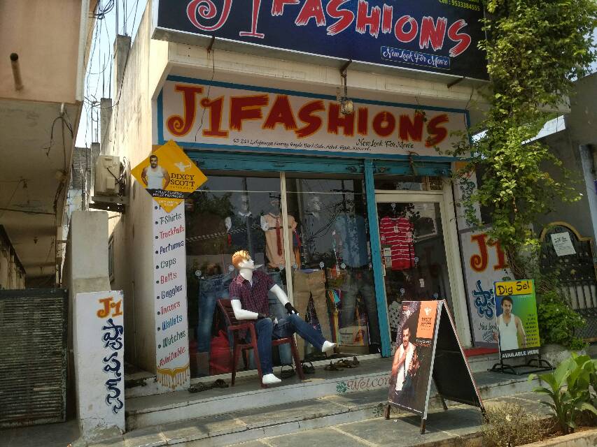 jeans shirts and t shirts 