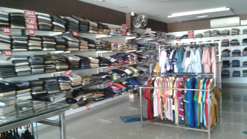 HOUSE of FASHIONS