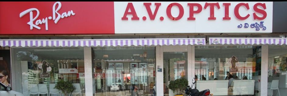 A V Optics