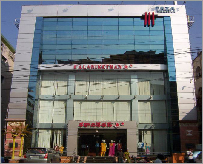 Kalanikethan Shopping Mall