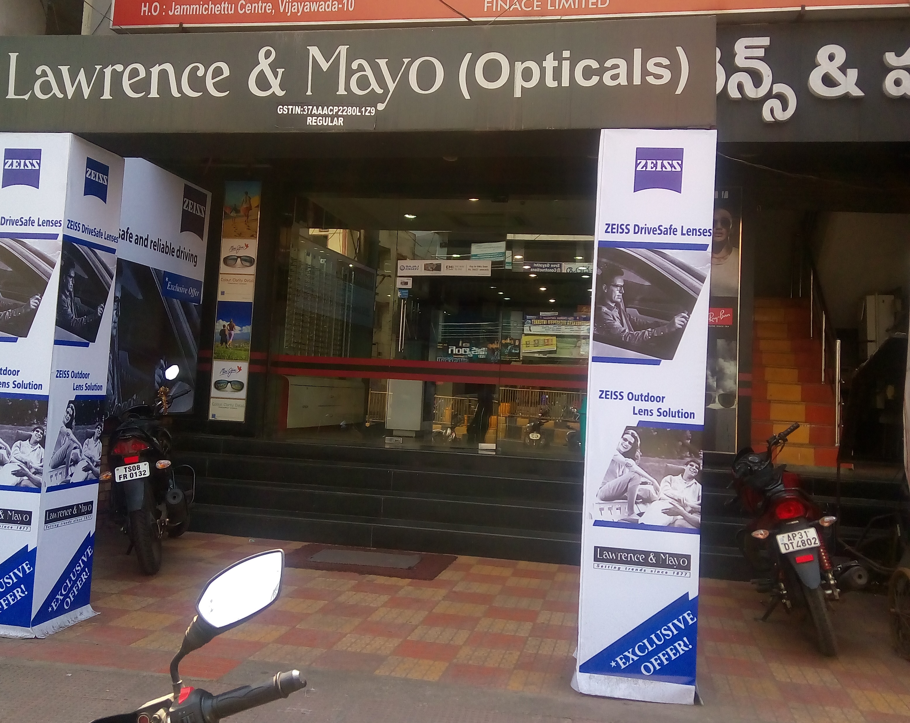 Lawrence & Mayo Opticals
