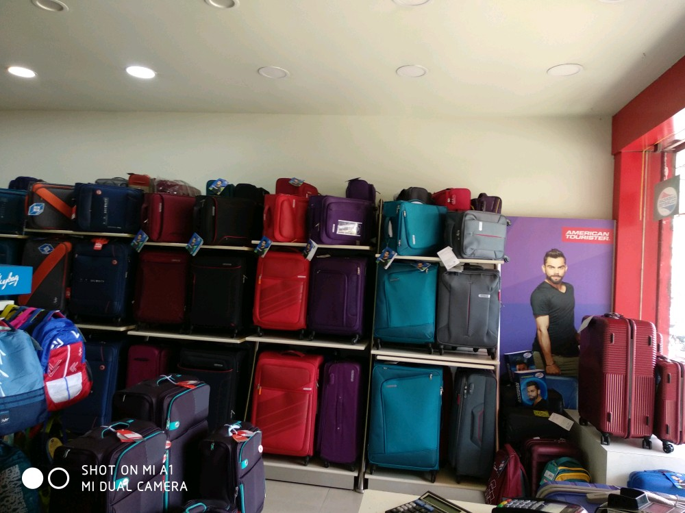 A1 luggage center